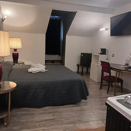 Premium La Casona 3*